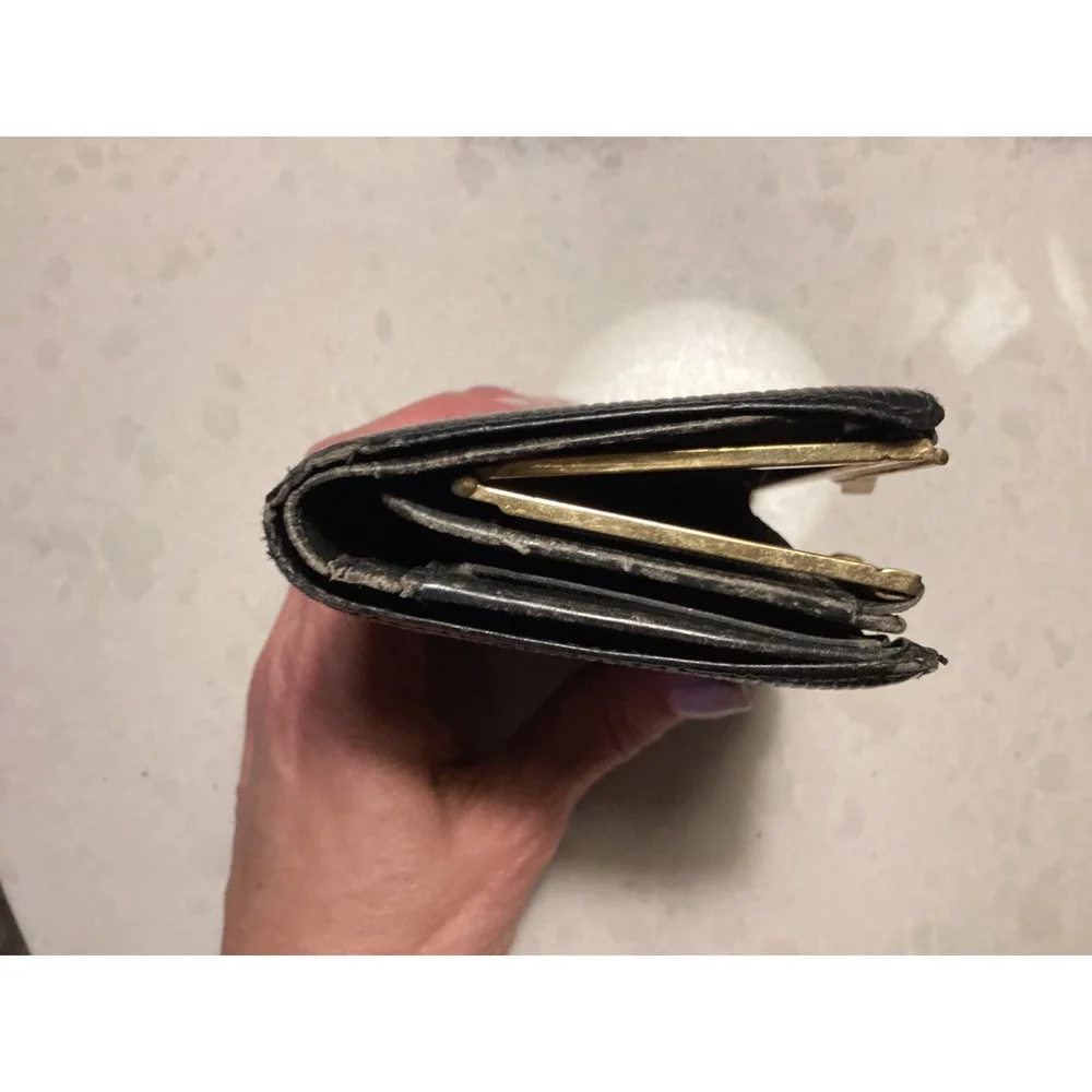 Louis Vuitton Epi Leather Bifold Wallet Coin‎ Purse Black